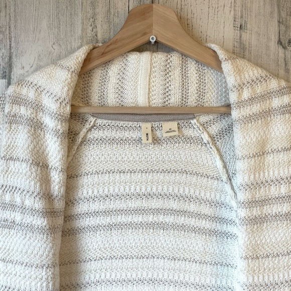 *SOLD* Anthropologie Moth Bell Sleeve Cardigan Size: XS - Picture 6 of 11